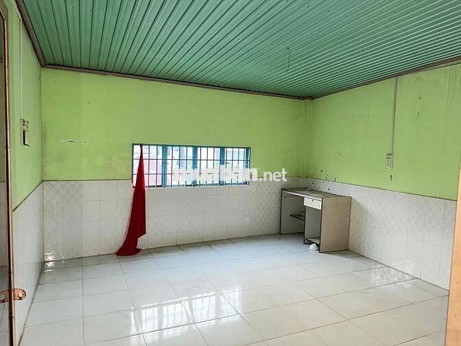 Nhà Mặt Phố QL13 288m2, 5 phòng ngủ, rộng rãi, gần Chợ, KCN,Tr Học