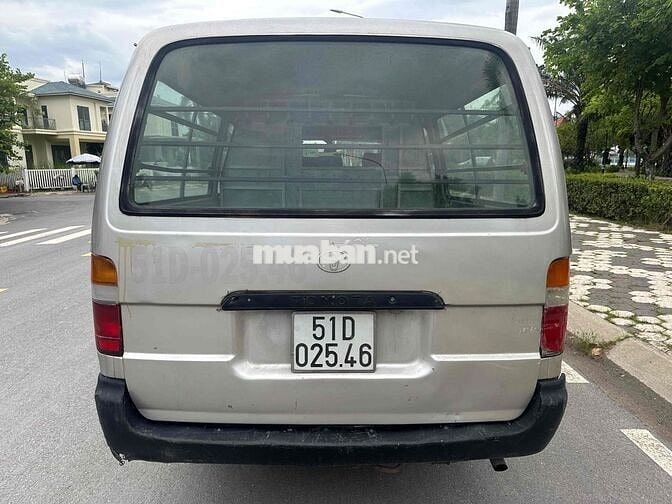 Toyota Hiace đời 2003 6 chỗ/850kg chính chủ