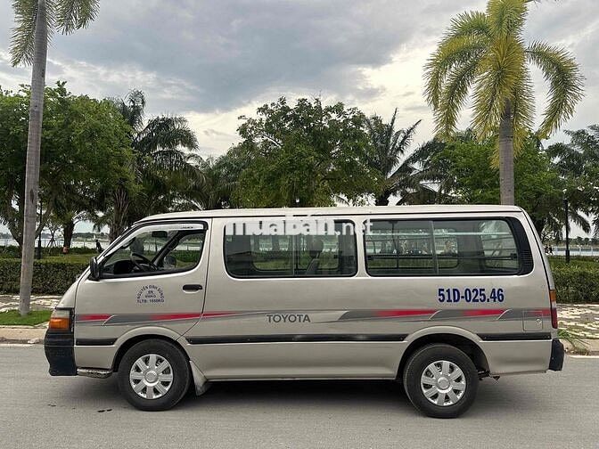 Toyota Hiace đời 2003 6 chỗ/850kg chính chủ
