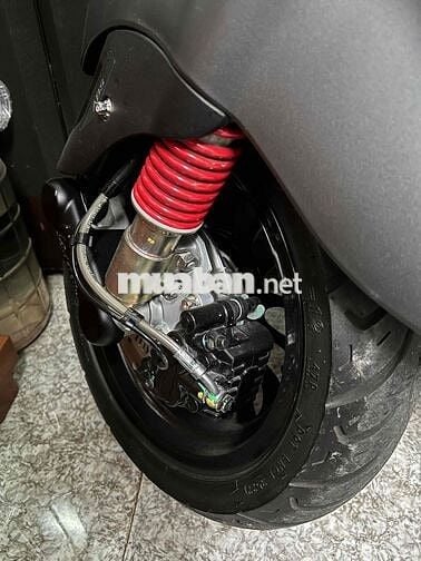 vespa sprint 150 cc màu xám đen