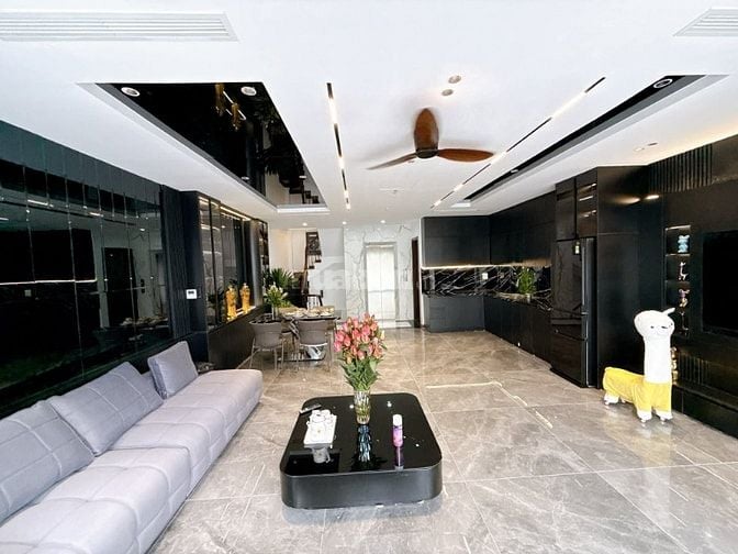 NHÀ 6 TẦNG XÂY MỚI THANG MÁY, 26,8 TỶ . DT 70M , MT 6M UY TÍN.