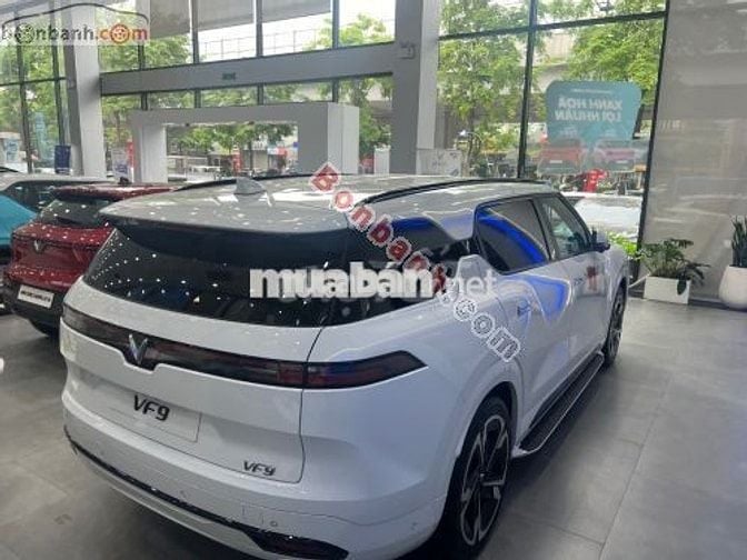 VinFast VF9 Plus 2025