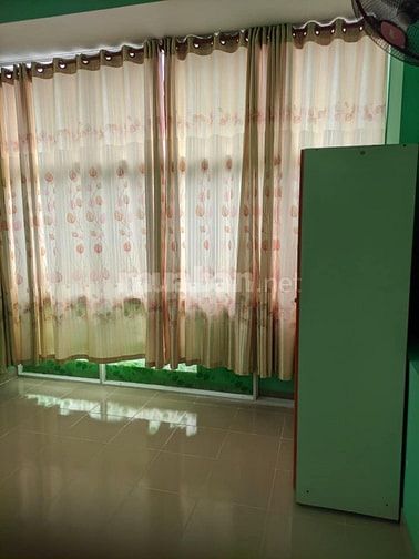 Quận 10, Cho thuê phòng, toilet riêng, máy lạnh, balcon, tiện nghi,