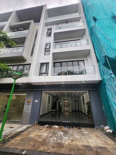 NHÀ 6 TẦNG XÂY MỚI THANG MÁY, 26,8 TỶ . DT 70M , MT 6M UY TÍN.