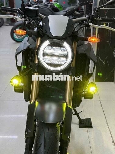 Honda CB650 xám titan 2023 siêu lướt