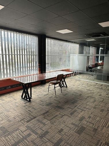 Cho thuê nhà mặt tiền Calmette, P.N.T.Bình, Q.1 giá 200tr