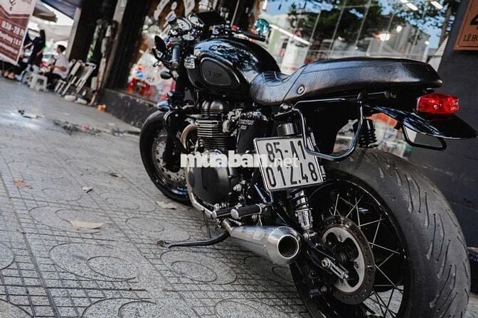 BÁN TRIUMPH THRUXTON 900 TÂM HUYẾT CỦA MÌNH