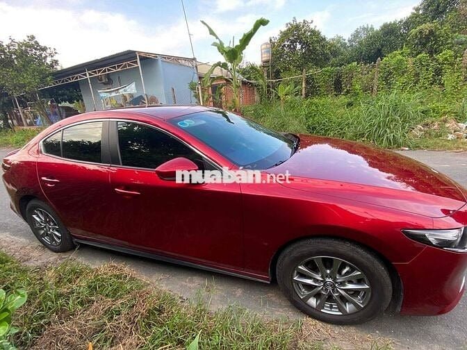 Mazda 3 2024 1.5L Luxury - 13000 km