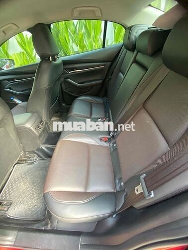 Mazda 3 2024 1.5L Luxury - 13000 km