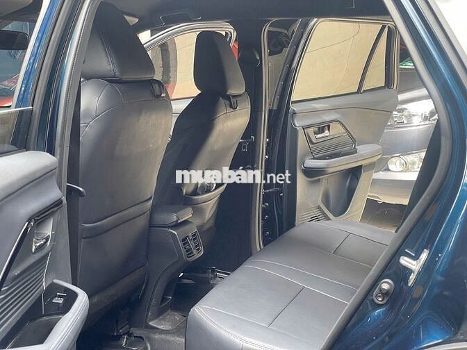 Yaris Cross 2024 1.5CVT máy xăng - 32.000 km