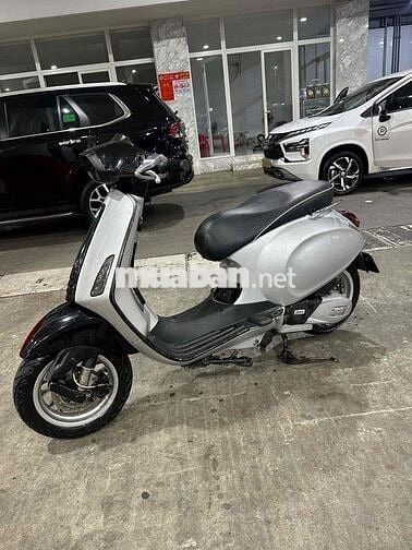 Bán Vespa Iget ABS ĐK T12/2017 Zin A-Z