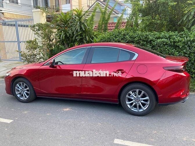 Mazda 3 2024 1.5L Luxury - 13000 km