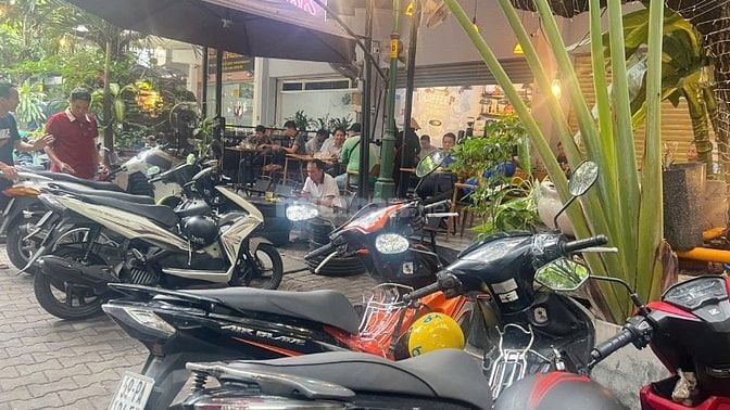 không người quản lý mặt bằng. quán caffe lý thường kiệt quận 10