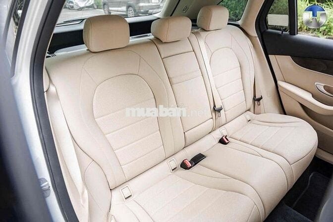 Mercedes Benz GLC 2021 200 - 15000 km