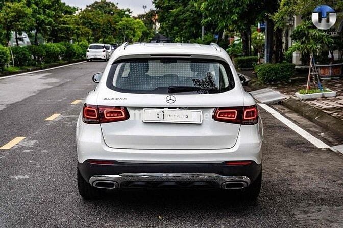 Mercedes Benz GLC 2021 200 - 15000 km