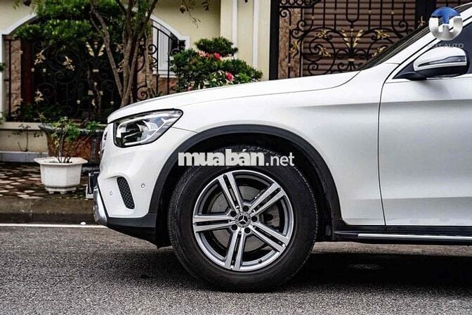 Mercedes Benz GLC 2021 200 - 15000 km