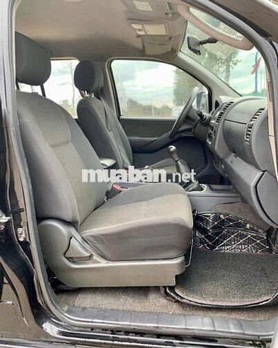 Nissan máy dầu 2 cầu
