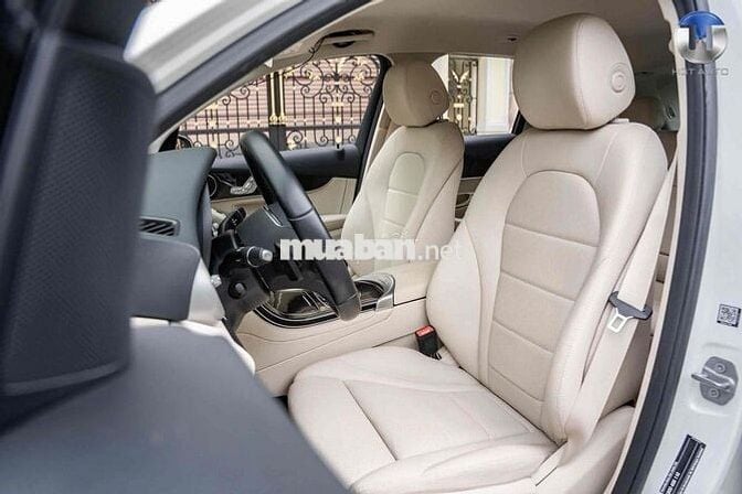 Mercedes Benz GLC 2021 200 - 15000 km