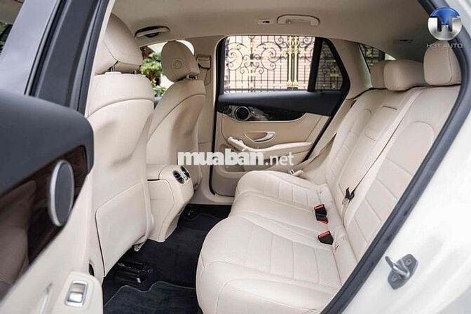 Mercedes Benz GLC 2021 200 - 15000 km