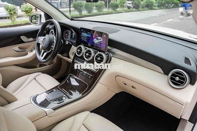 Mercedes Benz GLC 2021 200 - 15000 km