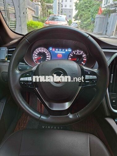 VinFast Lux A2.0 2020 2.0 AT - Sơn zin 90 %
