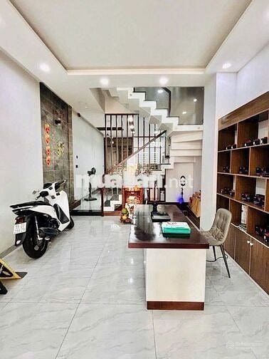 MẶT TIỀN NỘI BỘ LÊ SAO, NGAY NGUYỄN SƠN 4,5x20m 3 Tấm