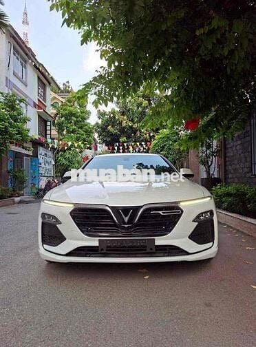 VinFast Lux A2.0 2020 2.0 AT - Sơn zin 90 %