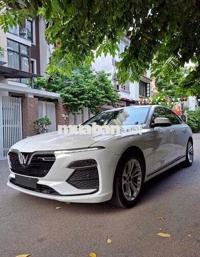 VinFast Lux A2.0 2020 2.0 AT - Sơn zin 90 %