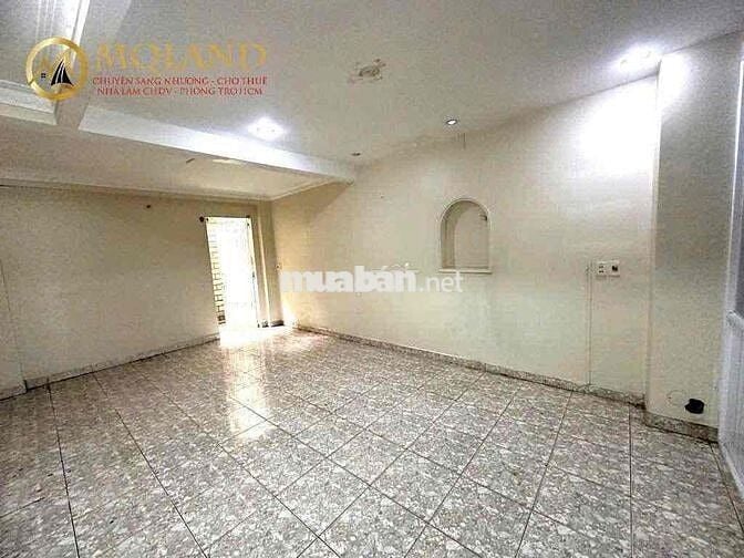Nhà cho thuê 10 phòng giá rẻ, phù hợp làm nhà trọ, CHDV gần sân bay