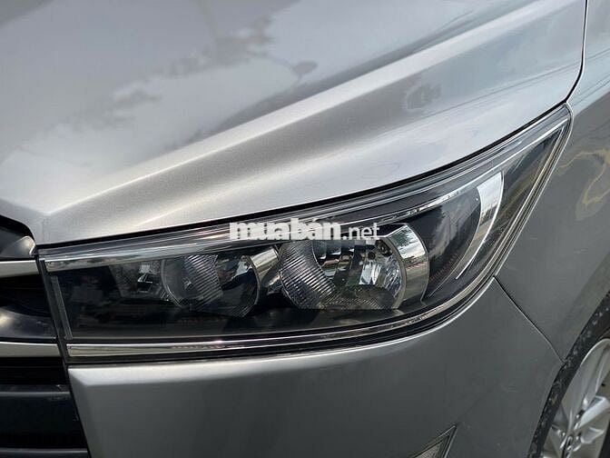 Toyota Innova 2016 2.0E
