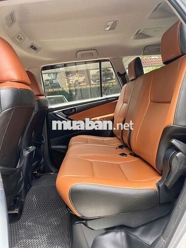 Toyota Innova 2016 2.0E