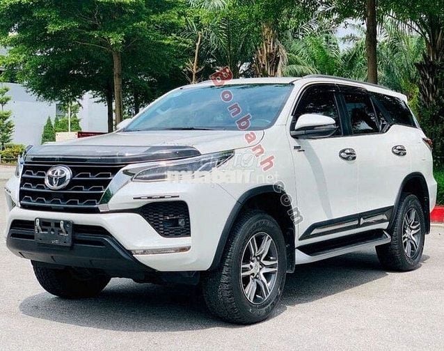 Toyota Fortuner 2022 2.4 4x2 AT - Máy Dầu Rất Mới
