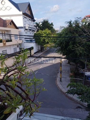 Ana về Úc bán nhà đường Hiệp Bình Phước gần Huyndai Ngọc An