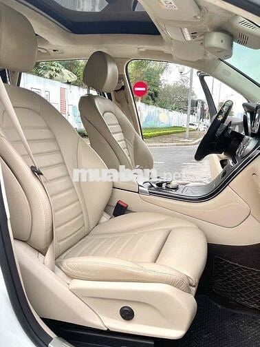 Mercedes Benz GLC Class 2017 300 4MATIC