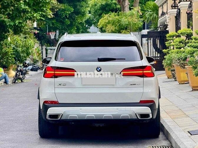 BMW X5 2023 xDrive40i M Sport siêu lướt 3.000Km