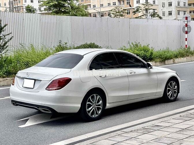 Mercedes Benz C Class 2017 C200 - 2.0AT