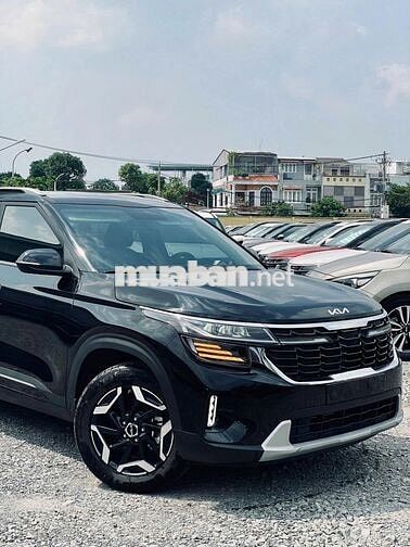 Kia New Seltos Luxury - VIN24