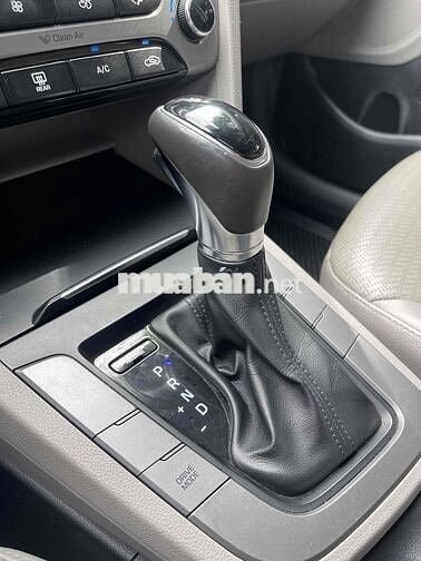 Siu cọp Hyundai Elantra 2016 1.6 AT