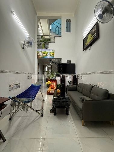 Nhà Hẻm Xe hơi, H424 Nguyễn Duy , P10, Q8. DT 3mx15m,1trệt, 2 lầu, ST.