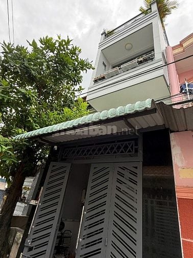 Nhà Hẻm Xe hơi, H424 Nguyễn Duy , P10, Q8. DT 3mx15m,1trệt, 2 lầu, ST.