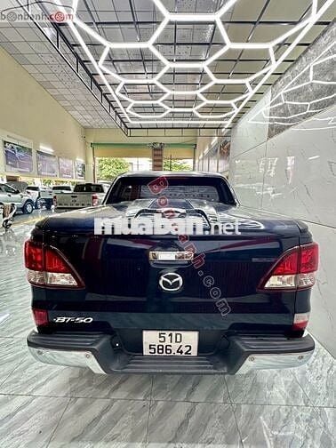 Mazda BT50 Luxury 2.2L 4x2 AT 2021