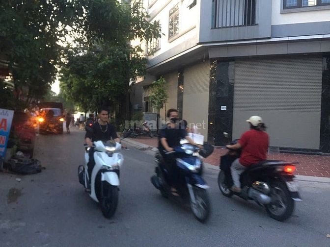 BÁN ĐẤT DỊCH VỤ DƯƠNG NỘI – GẦN SIÊU THỊ AEON HÀ ĐÔNG - GIÁ 13,5 TỶ