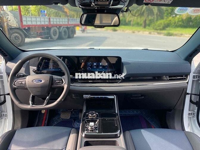Ford TERRITORY X model 2025 mới tinh