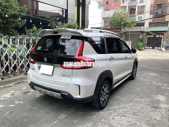 Cần bán xe Suzuki XL7 sản xuất 2022 trắng