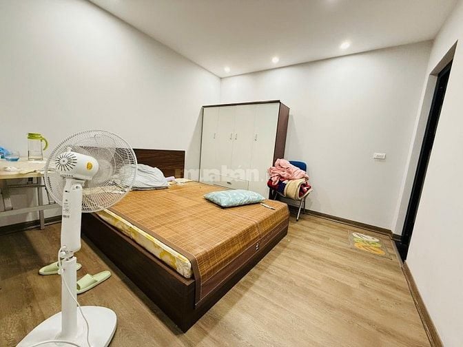 SIÊU PHẨM HOÀNG VĂN THÁI- PHÂN LÔ VIP - 8 TẦNG THANG MÁY - Ô TÔ TRÁNH