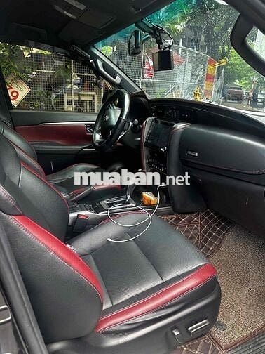 Fortuner 2021 Legender  2.4AT Dầu 1 chủ 3v4 km