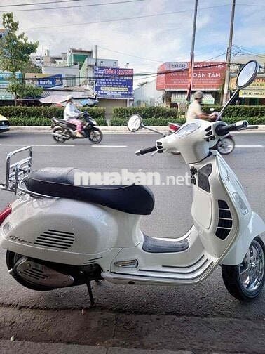 Vespa GTS 300i 2017 Biển SG