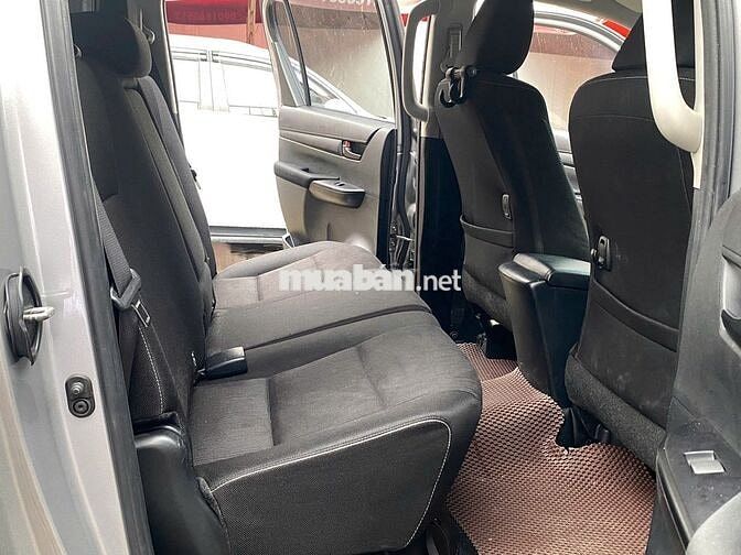 Toyota Hilux 2020 2.4E 4x2 AT - 100000 km