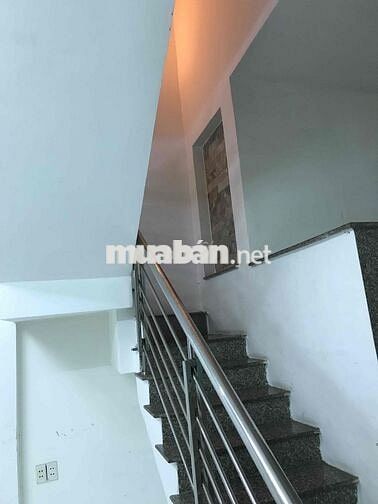 Nhà 4x7 2 lầu Nguyễn Ảnh Thủ Hiệp Thành