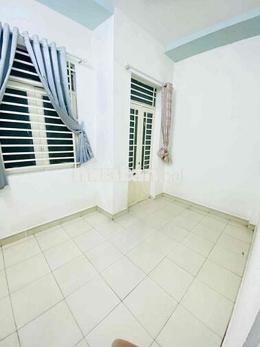 Nhà 4x7 2 lầu Nguyễn Ảnh Thủ Hiệp Thành